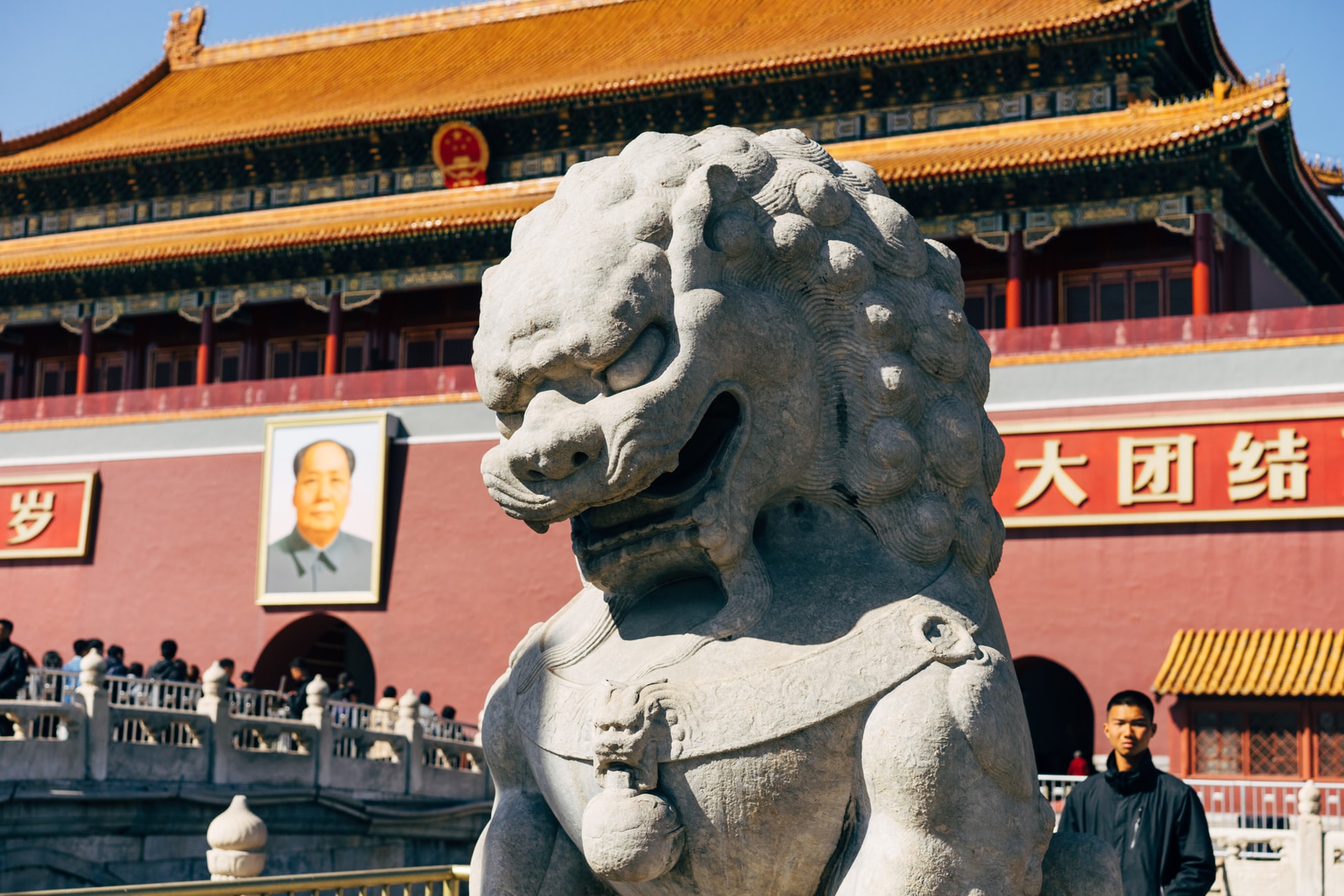 How does the Chinese Golden Visa work in Spain?