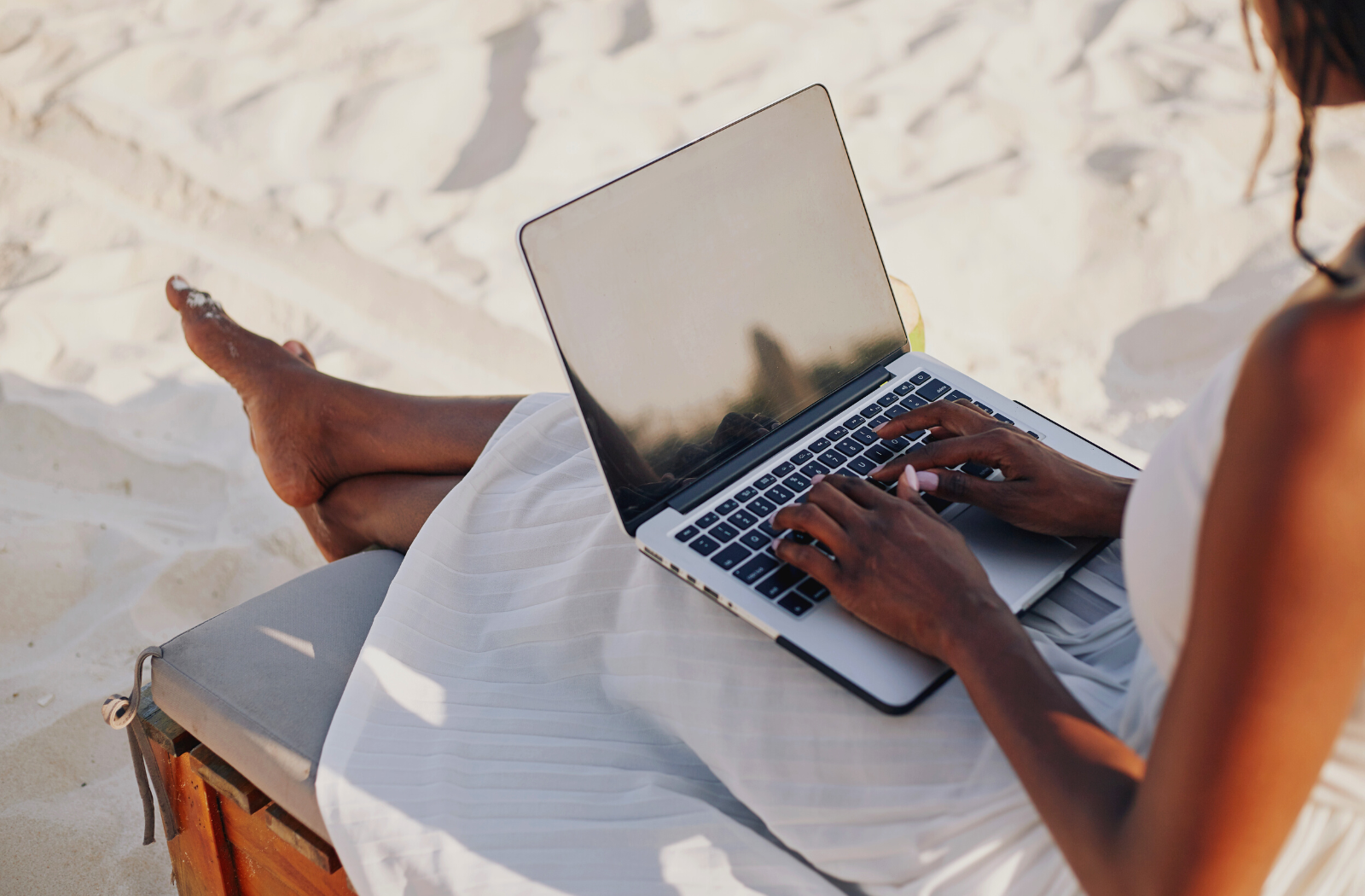 Essential resources for digital nomads seeking international mobility