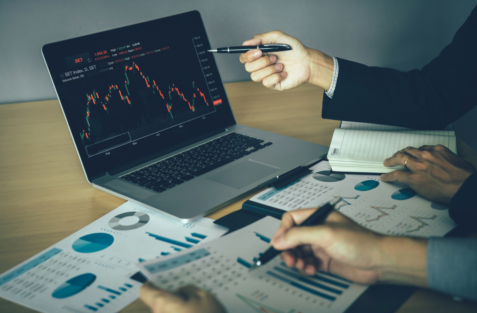 Indispensable Tools for International Real Estate Investors